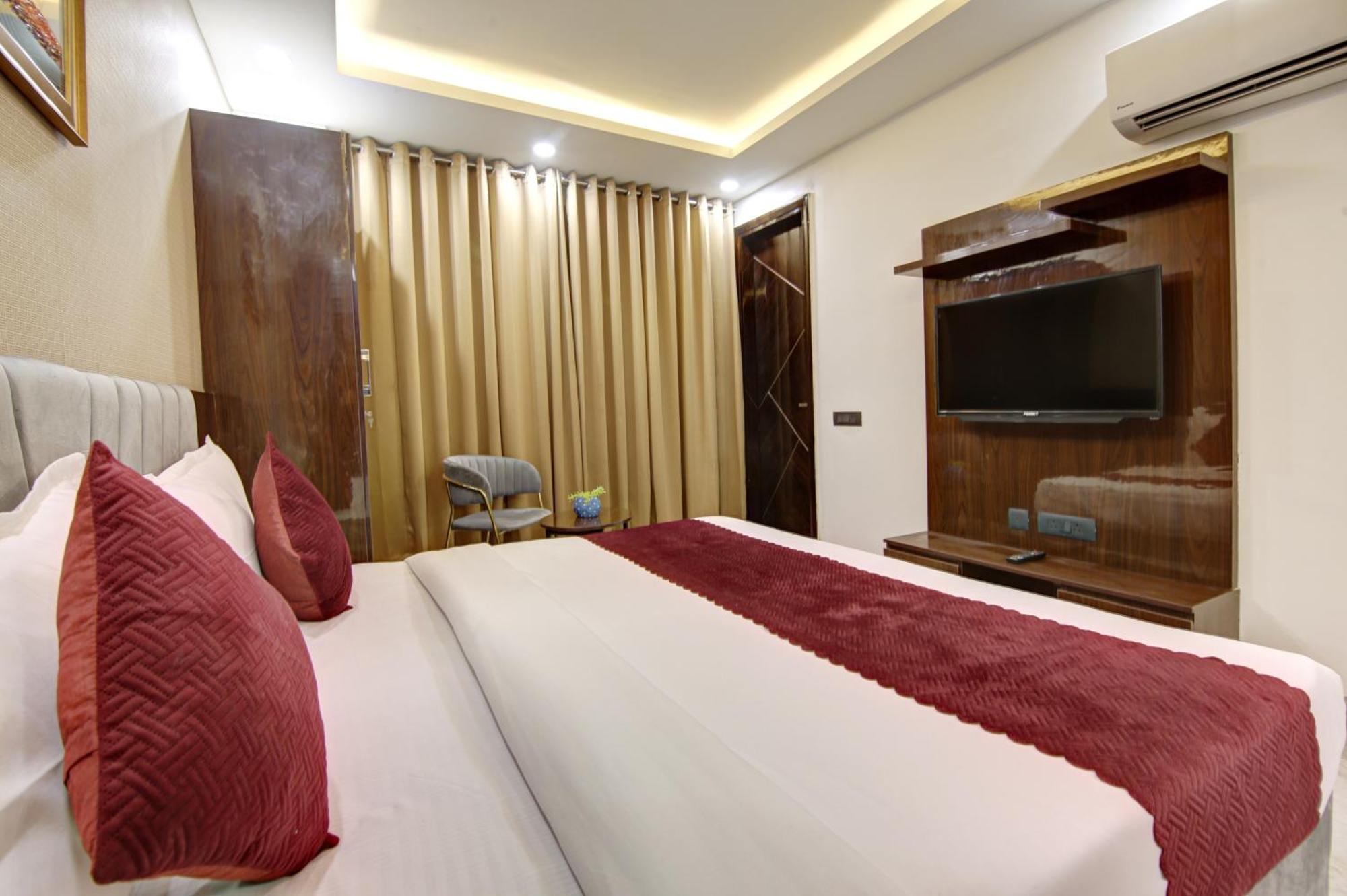 Limewood Stay - Millennium Huda City Center غورغاون المظهر الخارجي الصورة
