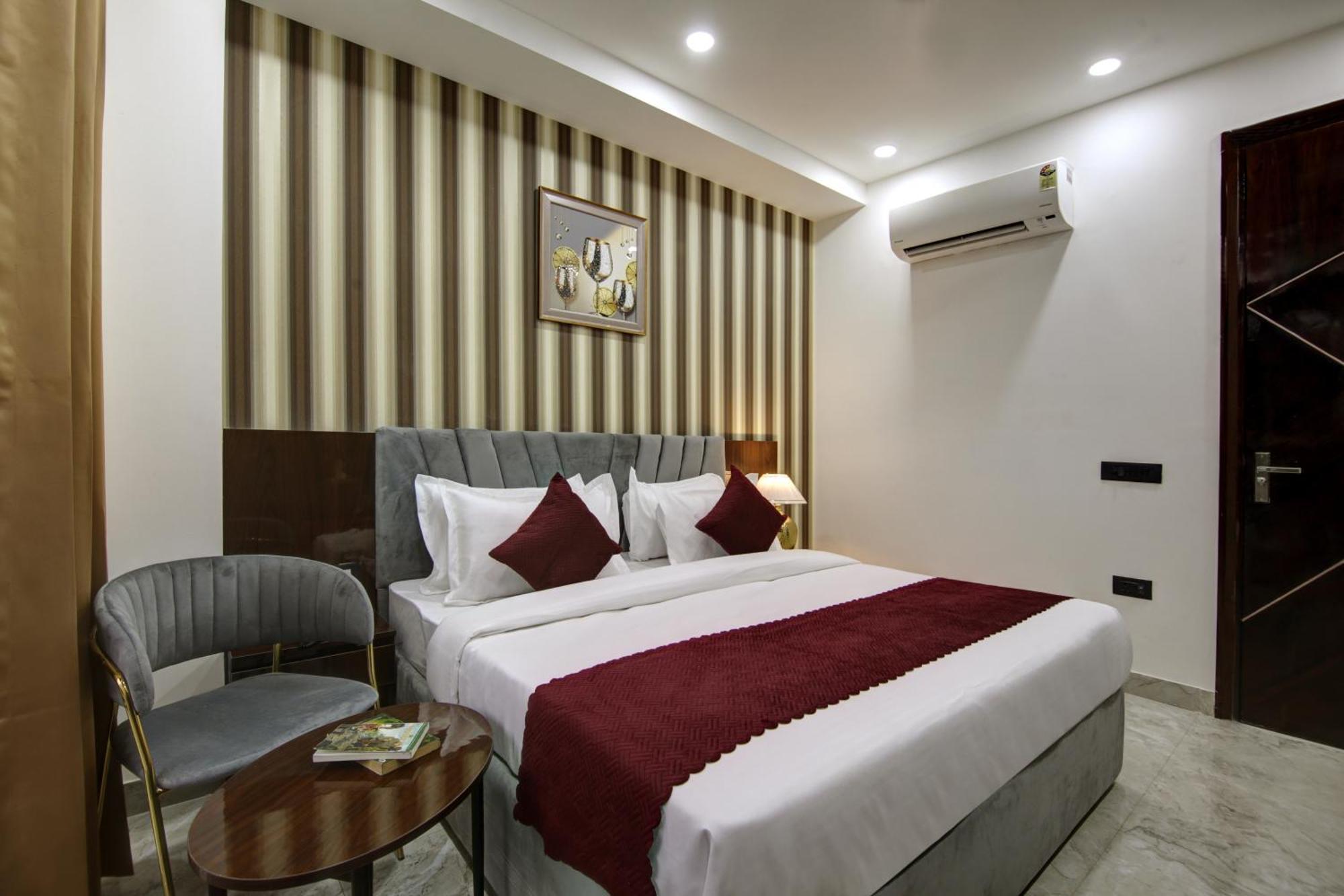 Limewood Stay - Millennium Huda City Center غورغاون المظهر الخارجي الصورة