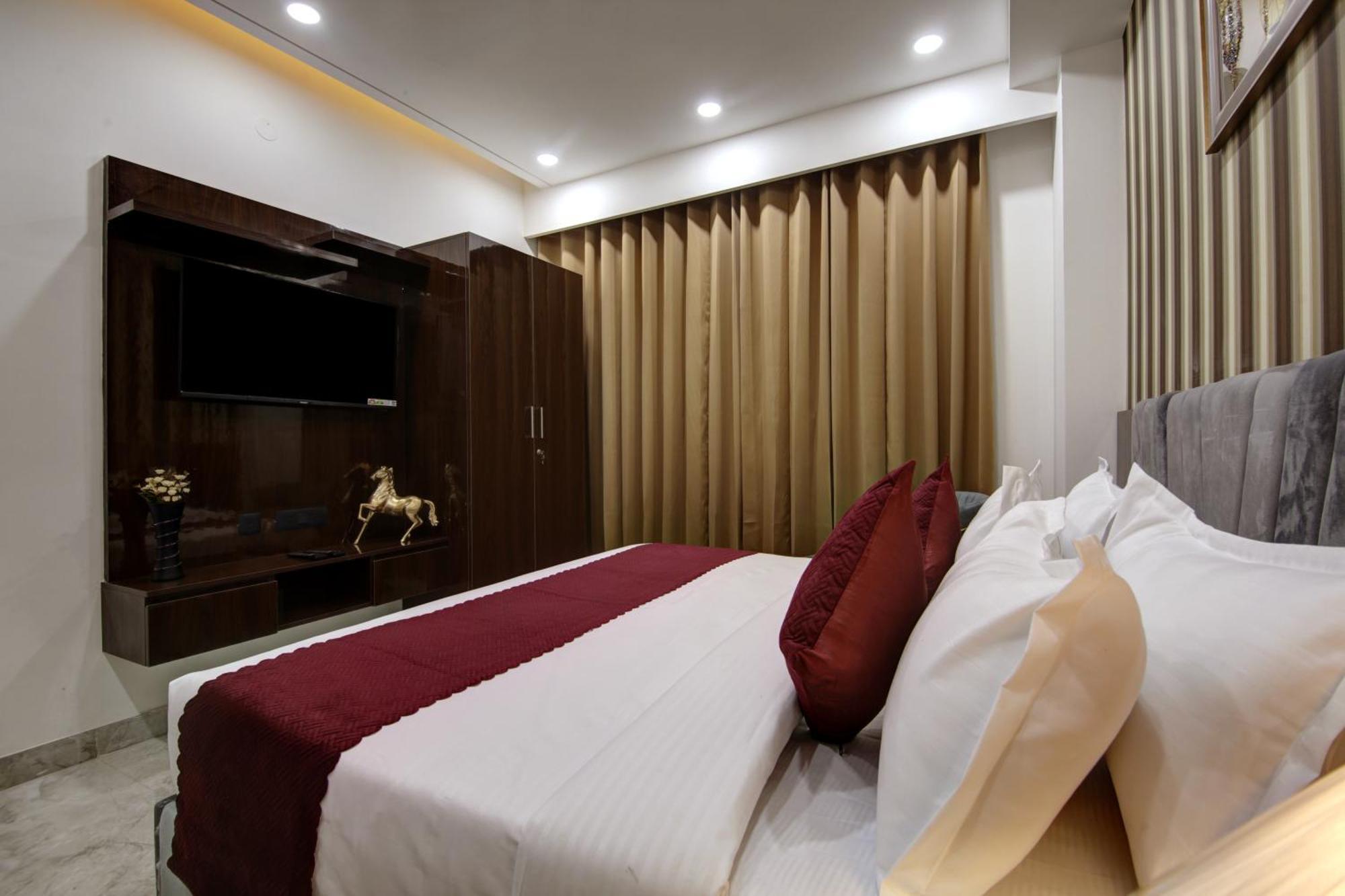 Limewood Stay - Millennium Huda City Center غورغاون المظهر الخارجي الصورة